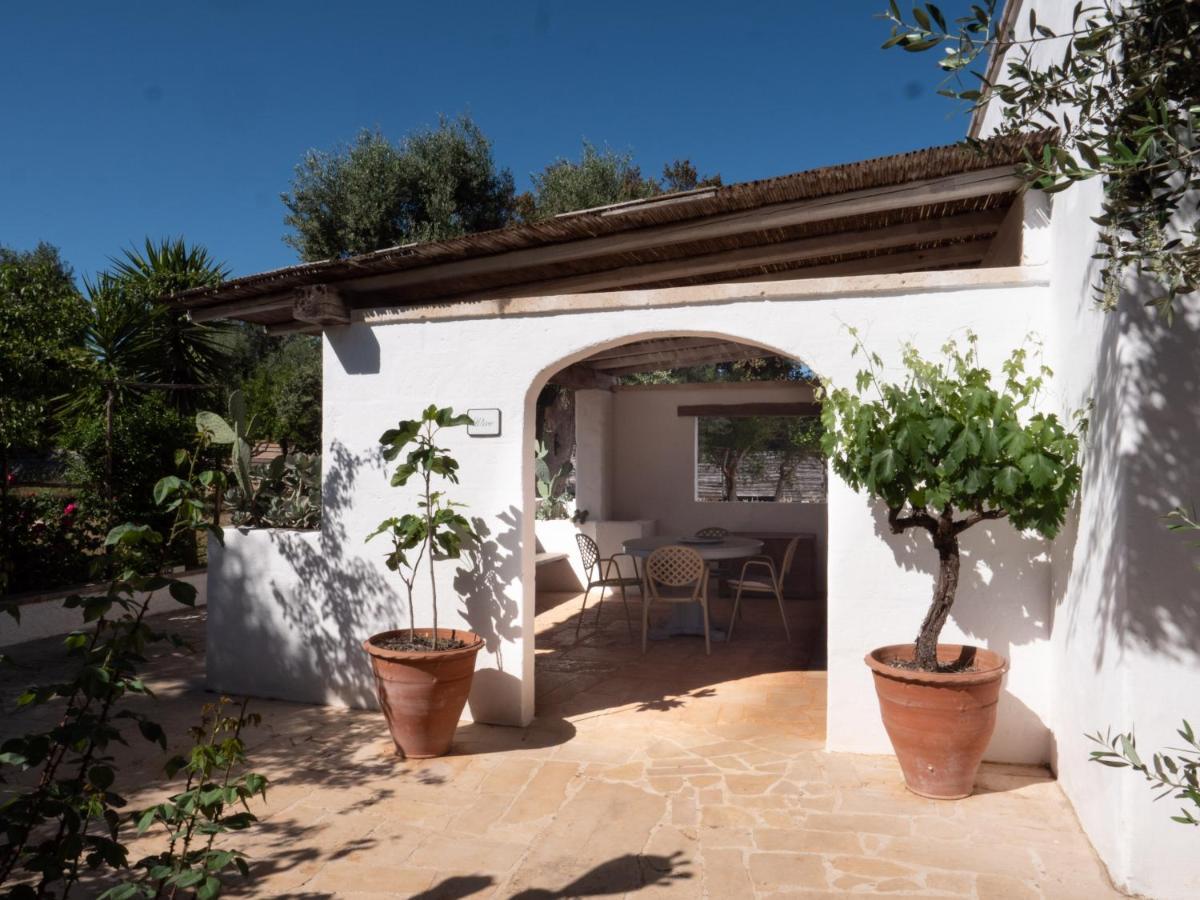 Trullo Santangelo Bed & Breakfast Ceglie Messapica Exterior photo